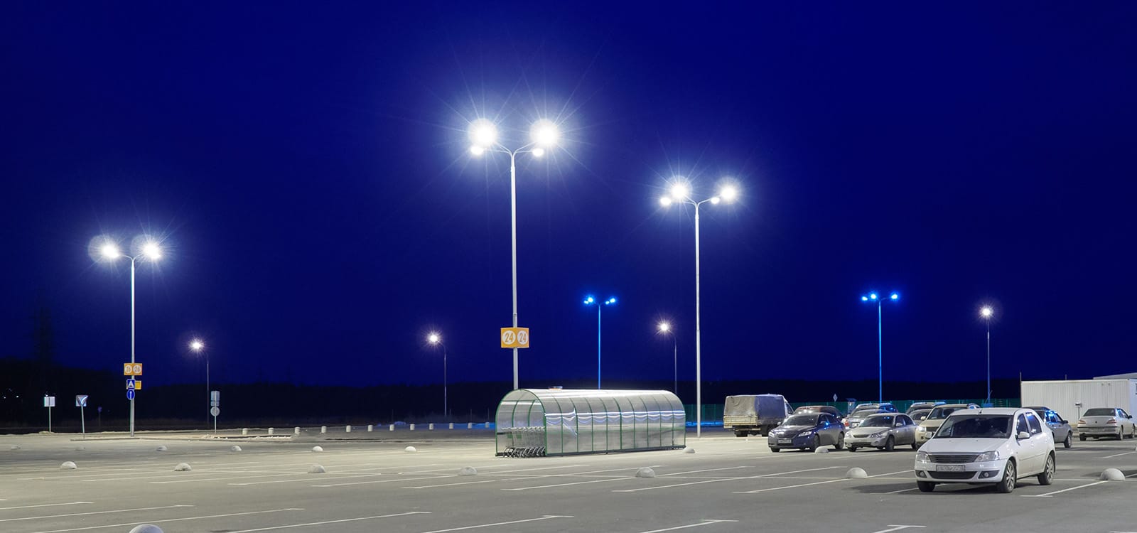 led parking lot light