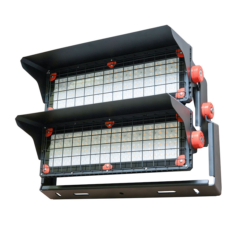 MFL-D600-2-floodlight.1