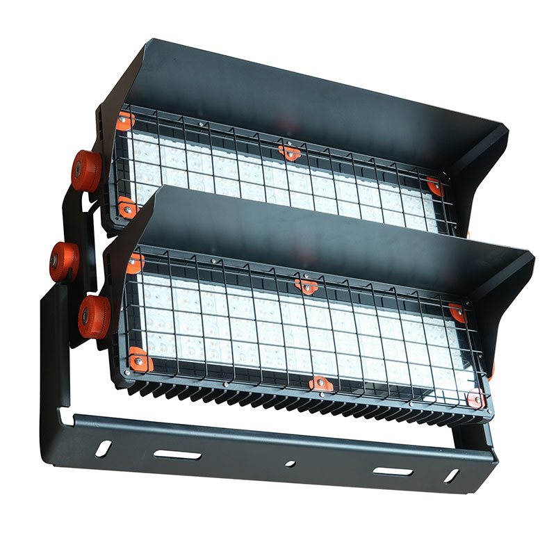 MFL-D600-2-floodlight.2