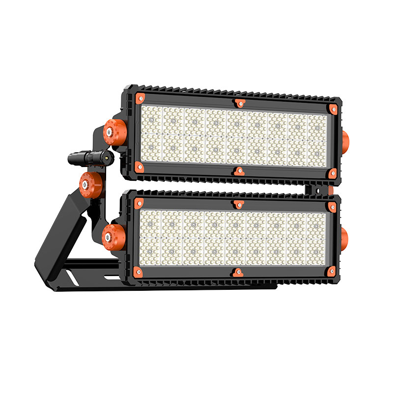 MFL-D600-2-floodlight.4