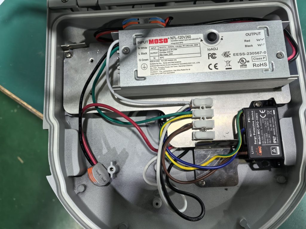 new LED street light Solution B type fast connecter