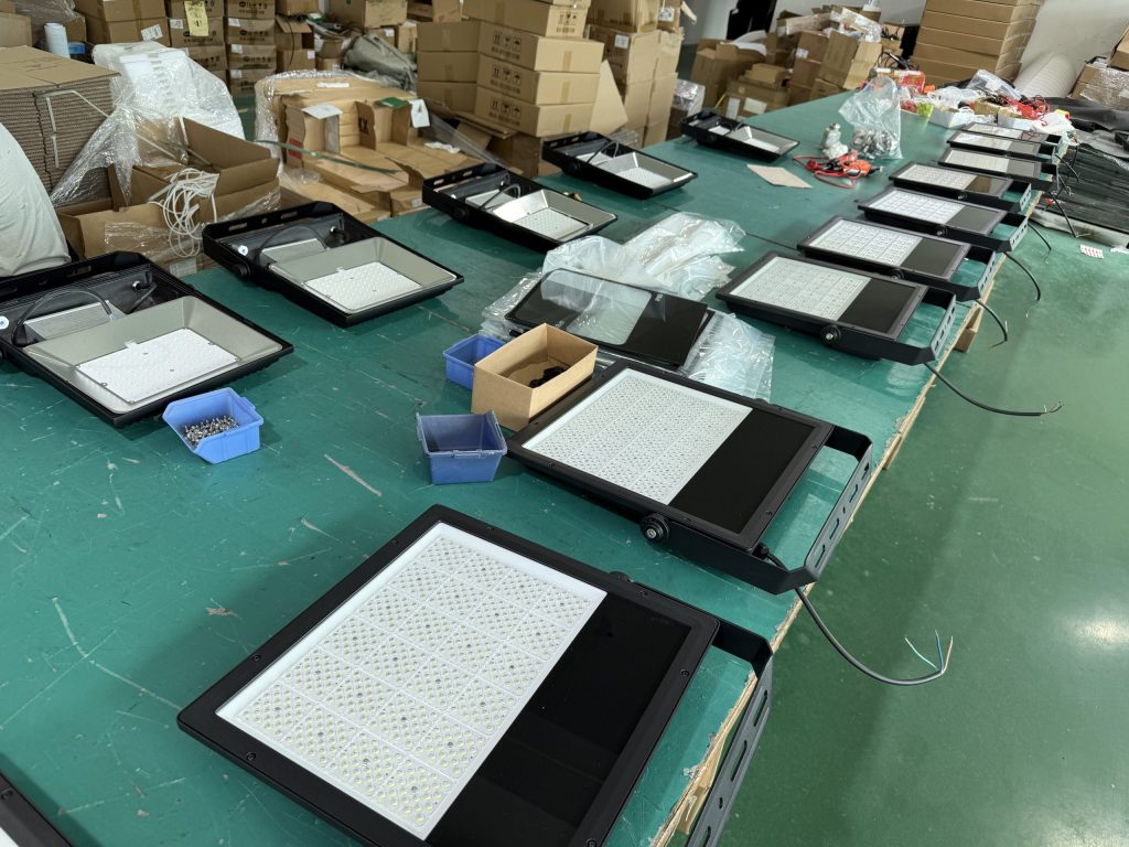 MFL-S-3 flood light
