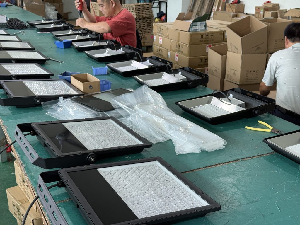 MFL-S-3 flood light