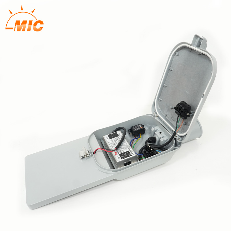 Top opening led street light